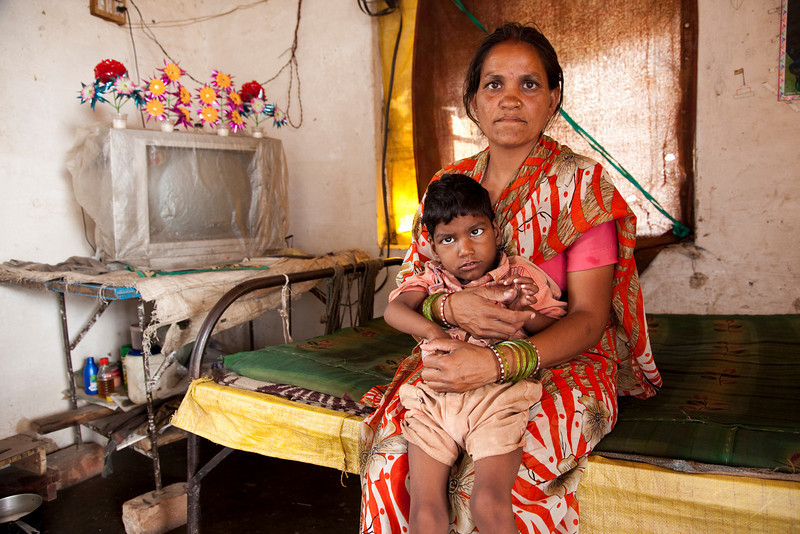 De S, Retrospective analysis of lung function abnormalities of Bhopal gas tragedy affected population, 2012: The Indian Journal of Medical Research, Vol: 135, p193-200.
